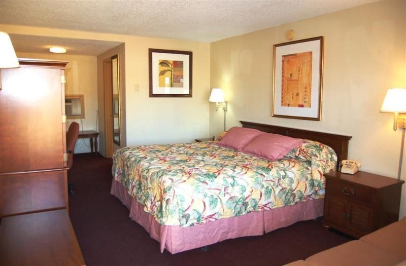 Rodeway Inn St Augustine Historic District St. Augustine Room photo